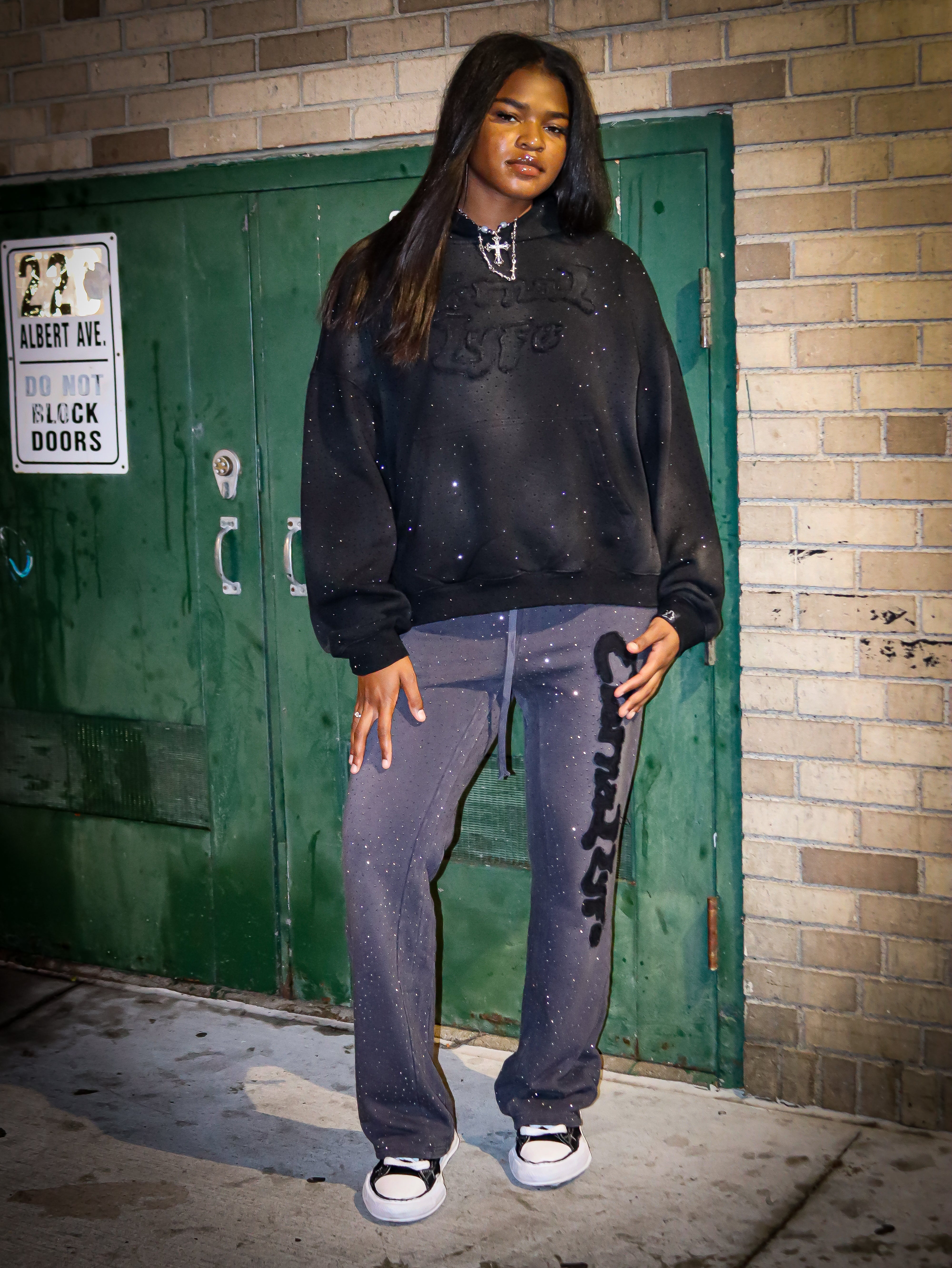 "ETERNAL LYFE" SWEATPANTS - GRAY